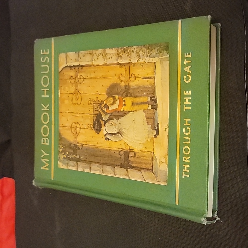 My Book House 4 Through the Gate
